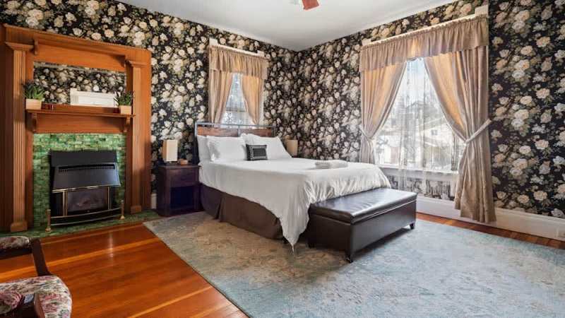 4BR - Pool Table - Sauna - Pet Friendly