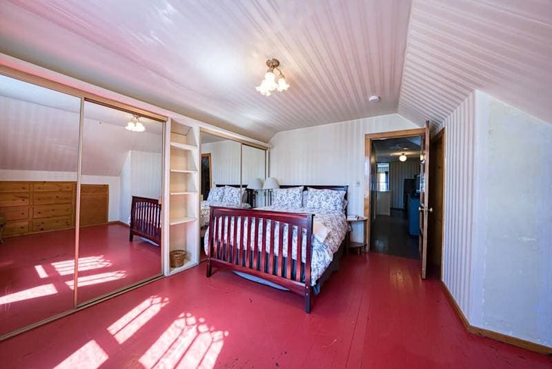 4BR Victorian–Hot Tub–Short Walk to Harrison Ave