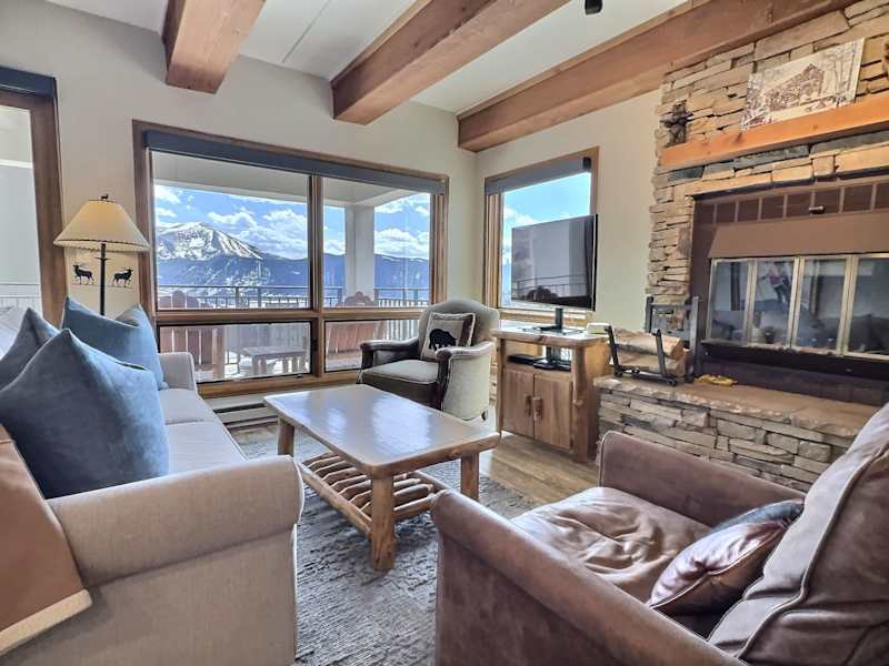 The Plaza 336 , Walk to Crested Butte Lifts & 2 Hot Tubs